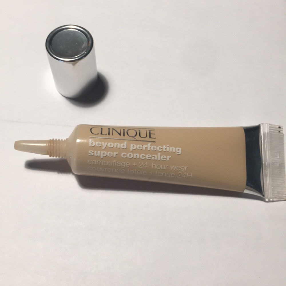 Clinique Beyond Perfecting Super Concealer